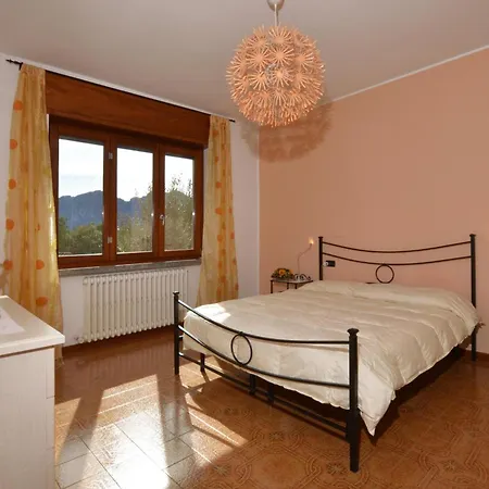 Casa Virginia Mandello del Lario